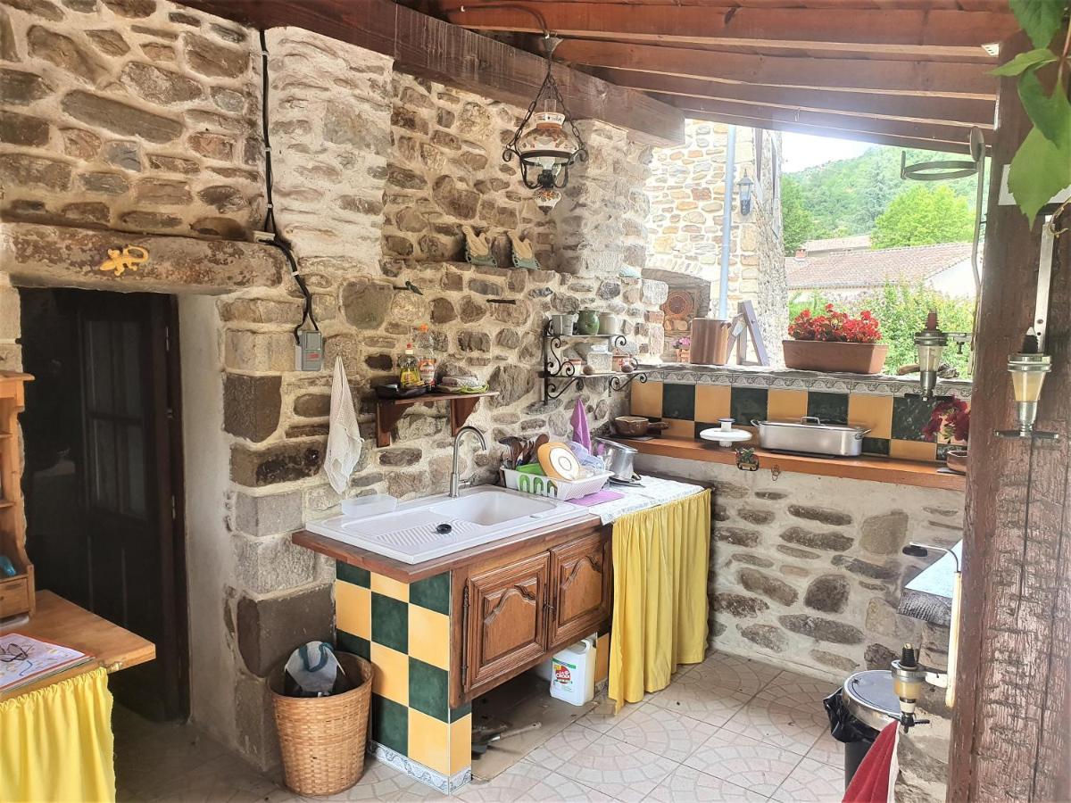 Mes Maisons Gardoises, Two Gites Sleeping 13 With Two Private Pools, Kids Room, Laundry, Disco, Free Wifi, Linen And Dog'S Are Welcome Gagnières Exteriör bild