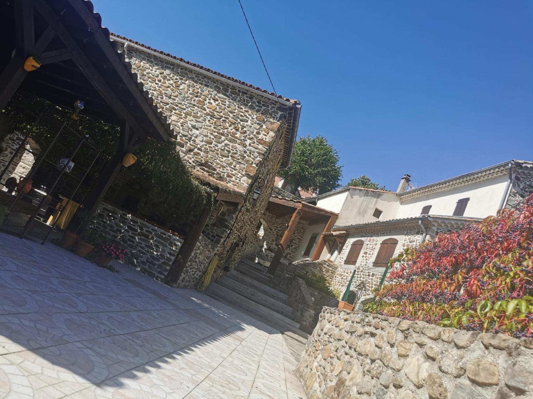 Mes Maisons Gardoises, Two Gites Sleeping 13 With Two Private Pools, Kids Room, Laundry, Disco, Free Wifi, Linen And Dog'S Are Welcome Gagnières Exteriör bild