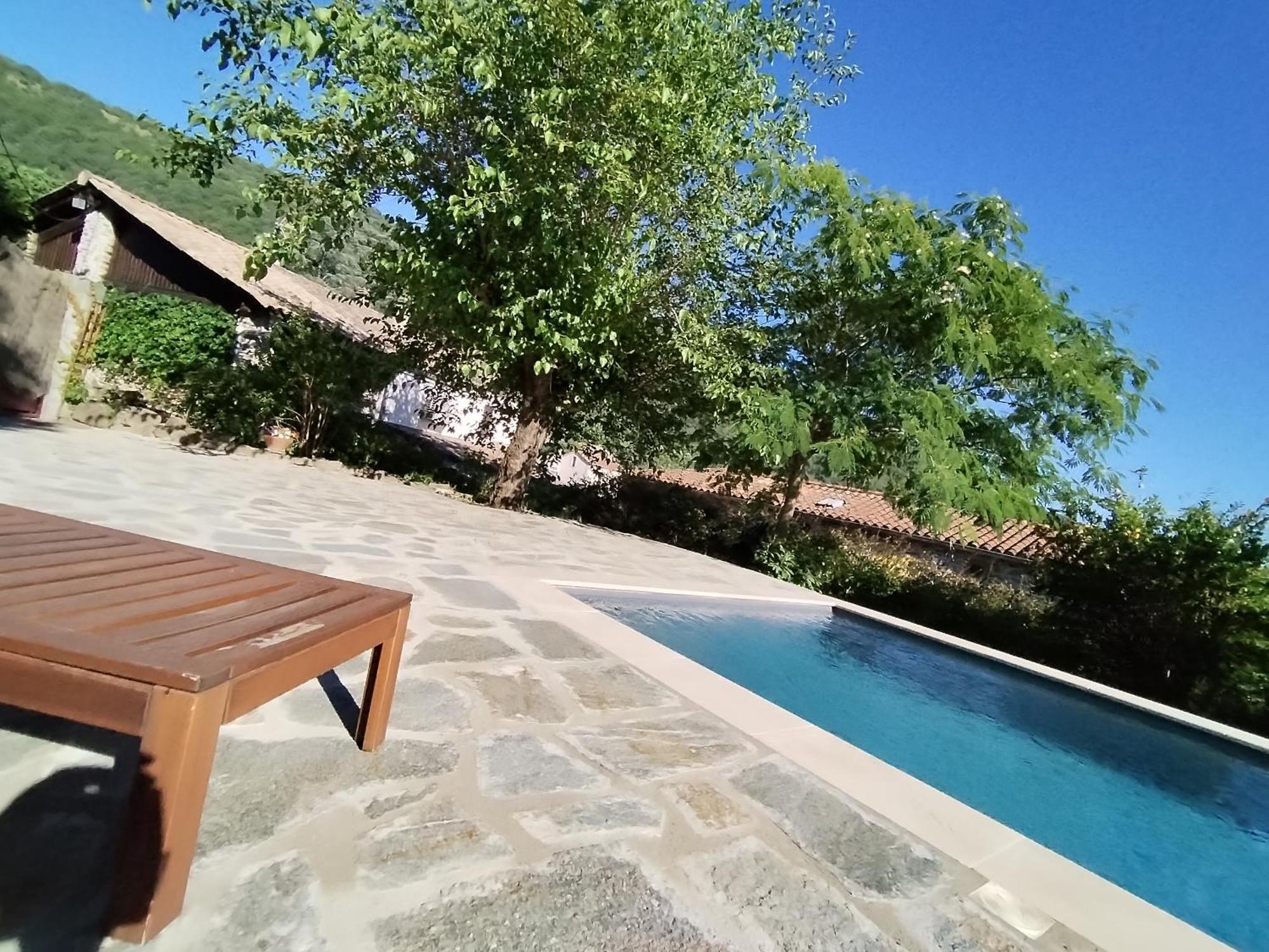 Mes Maisons Gardoises, Two Gites Sleeping 13 With Two Private Pools, Kids Room, Laundry, Disco, Free Wifi, Linen And Dog'S Are Welcome Gagnières Exteriör bild