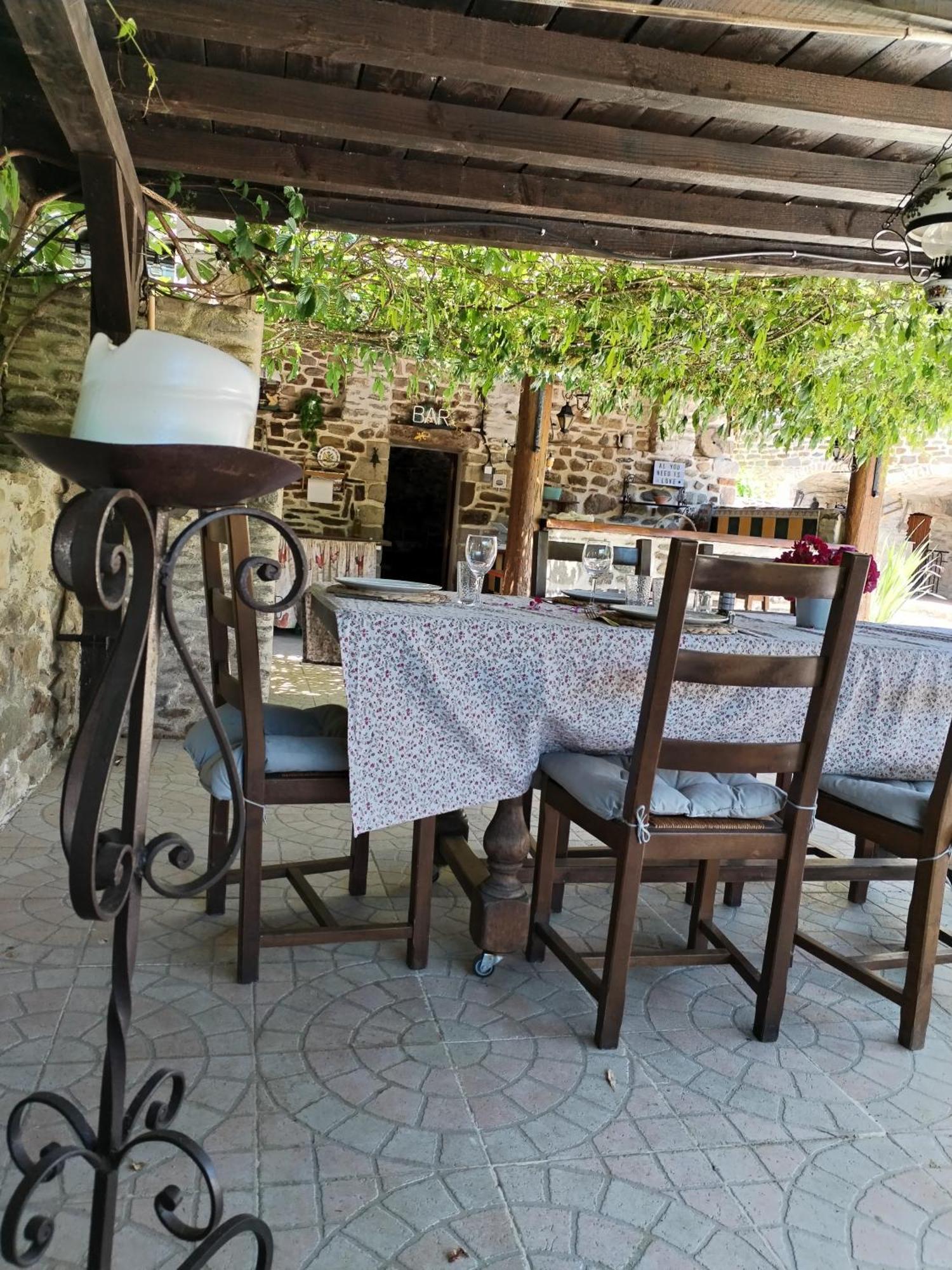 Mes Maisons Gardoises, Two Gites Sleeping 13 With Two Private Pools, Kids Room, Laundry, Disco, Free Wifi, Linen And Dog'S Are Welcome Gagnières Exteriör bild